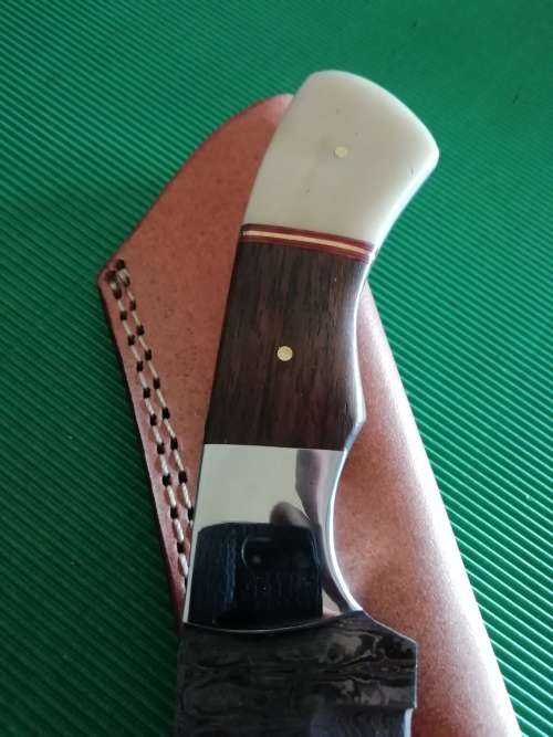 HANDMADE DAMASCUS STEEL HUNTING KNIFE !!!