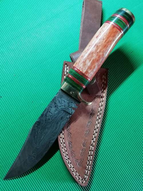 HANDMADE DAMASCUS STEEL HUNTING KNIFE !!!