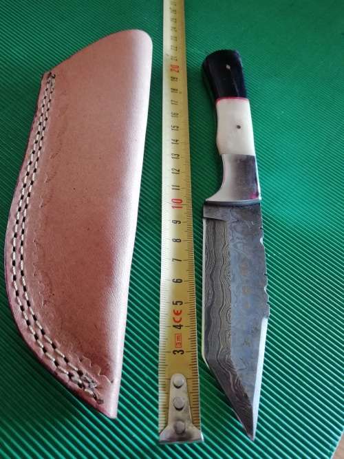 Handmade DAMASCUS STEEL HUNTING KNIFE !!!
