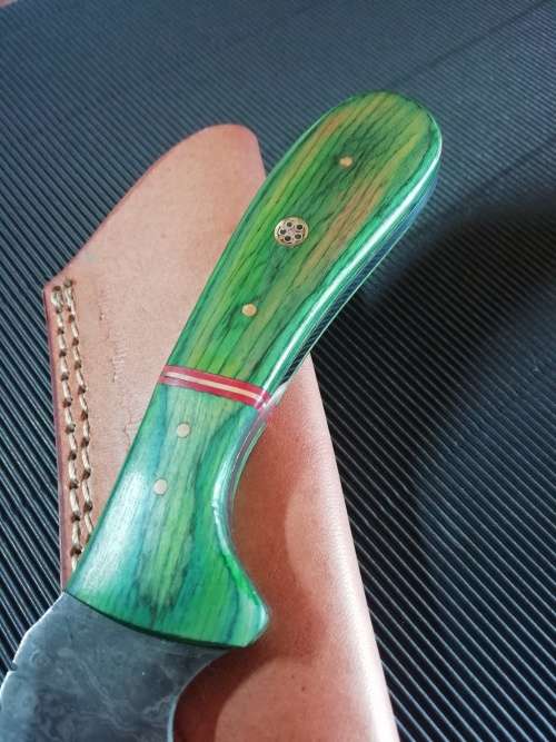 HANDMADE DAMASCUS STEEL HUNTING KNIFE !!!