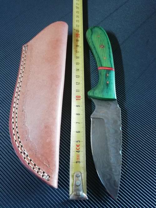 HANDMADE DAMASCUS STEEL HUNTING KNIFE !!!