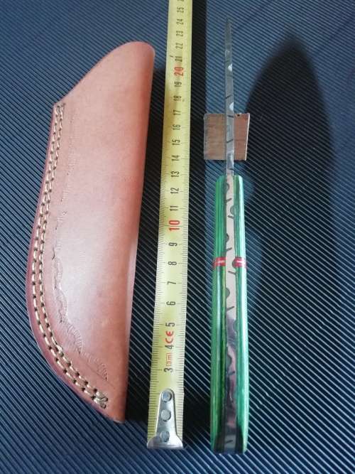 HANDMADE DAMASCUS STEEL HUNTING KNIFE !!!