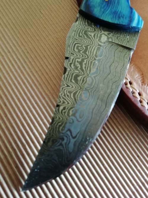 HANDMADE DAMASCUS STEEL HUNTING KNIFE !!!
