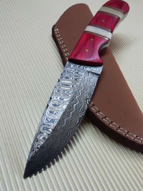 HANDMADE DAMASCUS STEEL HUNTING KNIFE !!!