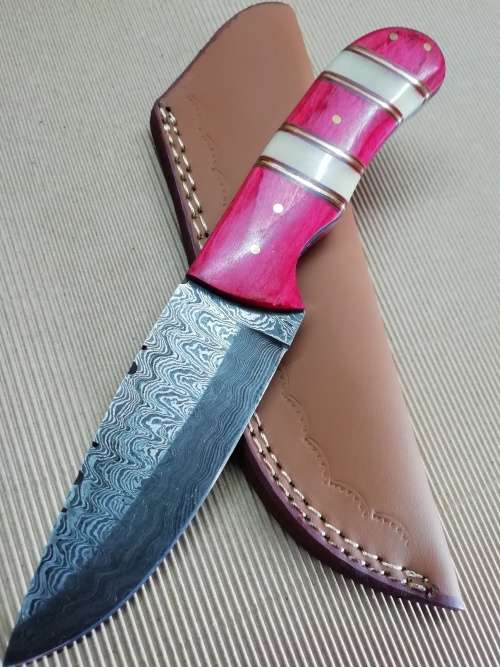 HANDMADE DAMASCUS STEEL HUNTING KNIFE !!!
