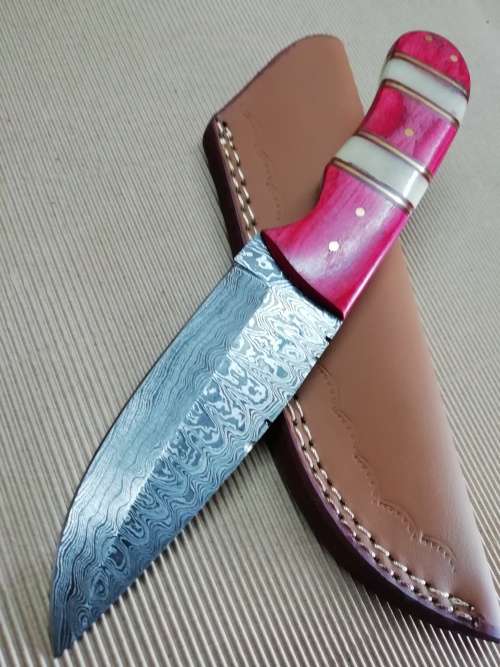 HANDMADE DAMASCUS STEEL HUNTING KNIFE !!!