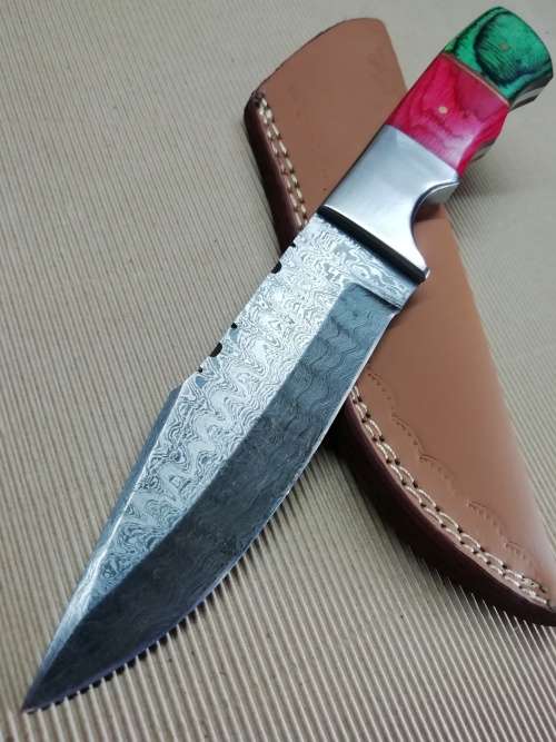 HANDMADE DAMASCUS STEEL HUNTING KNIFE !!!