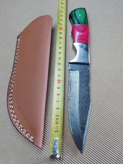 HANDMADE DAMASCUS STEEL HUNTING KNIFE !!!