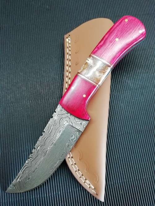 NEW STOCK - HANDMADE DAMASCUS STEEL HUNTING KNIFE !!!