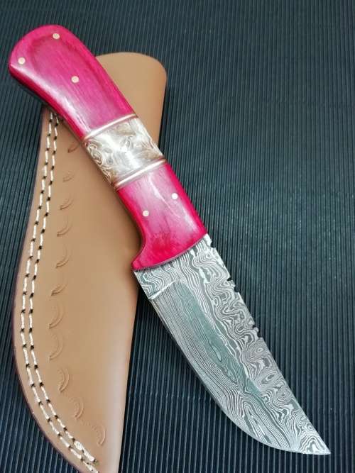 NEW STOCK - HANDMADE DAMASCUS STEEL HUNTING KNIFE !!!