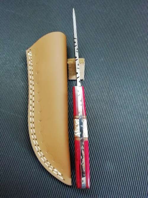 NEW STOCK - HANDMADE DAMASCUS STEEL HUNTING KNIFE !!!