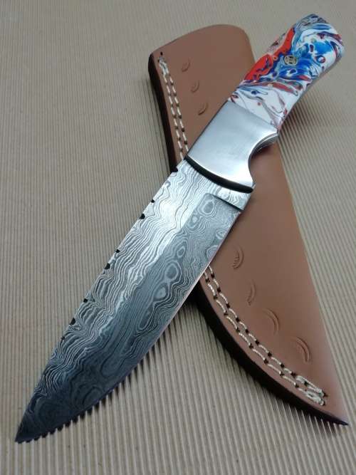 HANDMADE DAMASCUS STEEL HUNTING KNIFE !!!