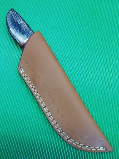 HANDMADE DAMASCUS STEEL HUNTING KNIFE !!!