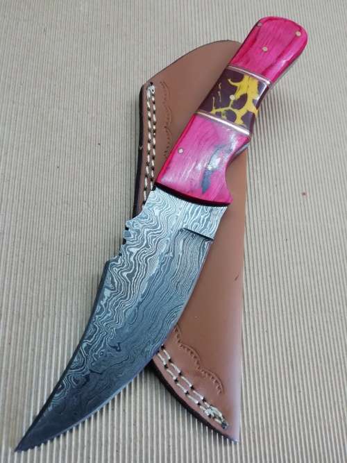 HANDMADE DAMASCUS STEEL HUNTING KNIFE !!!