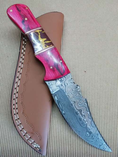 HANDMADE DAMASCUS STEEL HUNTING KNIFE !!!