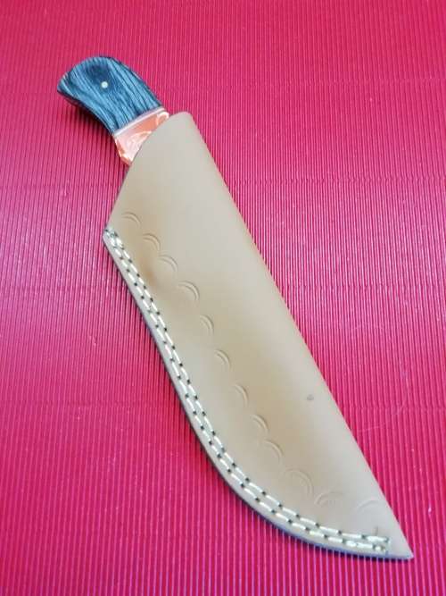HANDMADE DAMASCUS STEEL HUNTING KNIFE !!!