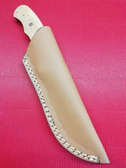 HANDMADE DAMASCUS STEEL HUNTING KNIFE !!!