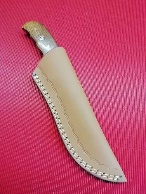 HANDMADE DAMASCUS STEEL HUNTING KNIFE !!!