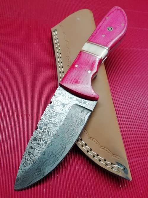 HANDMADE DAMASCUS STEEL HUNTING KNIFE !!!