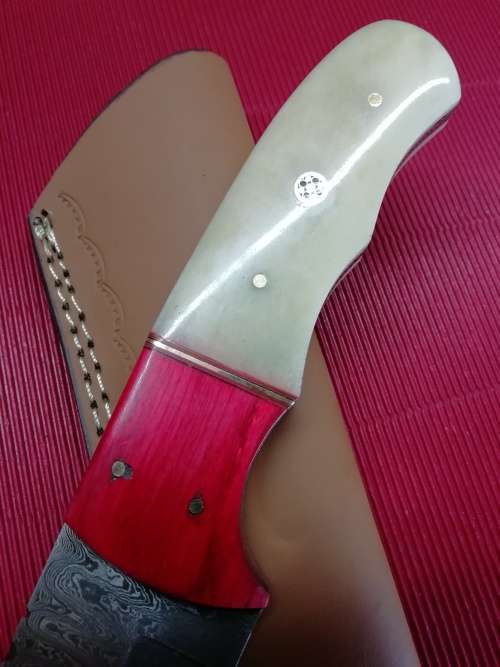 HANDMADE DAMASCUS STEEL HUNTING KNIFE !!!