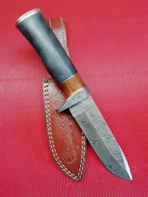 HANDMADE DAMASCUS STEEL HUNTING KNIFE !!!