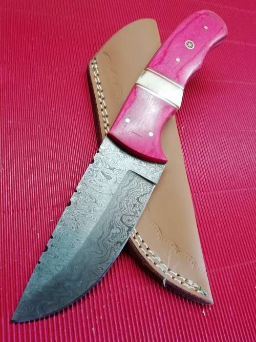 HANDMADE DAMASCUS STEEL HUNTING KNIFE !!!