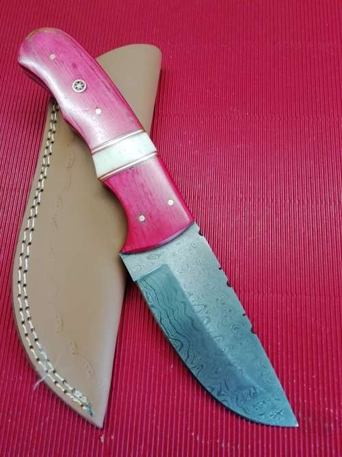 HANDMADE DAMASCUS STEEL HUNTING KNIFE !!!