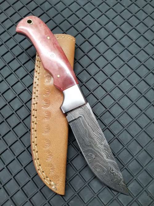HANDMADE DAMASCUS STEEL HUNTING KNIFE !!!