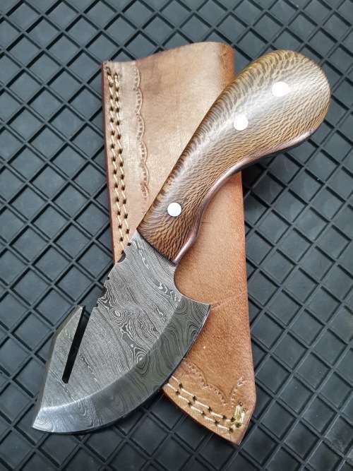HANDMADE DAMASCUS STEEL SKINNING KNIFE !!!