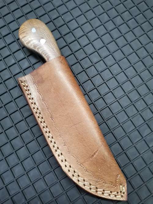 HANDMADE DAMASCUS STEEL SKINNING KNIFE !!!