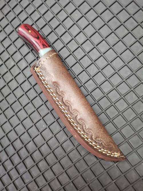 HANDMADE DAMASCUS STEEL HUNTING KNIFE !!!