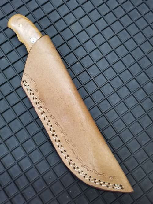 HANDMADE DAMASCUS STEEL HUNTING KNIFE !!!