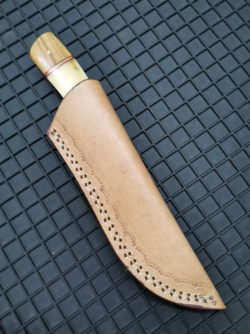 HANDMADE DAMASCUS STEEL HUNTING KNIFE !!!