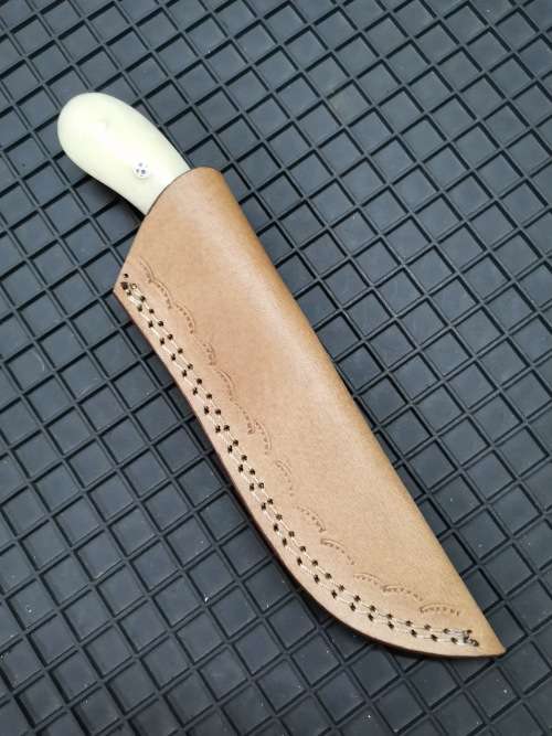 HANDMADE DAMASCUS STEEL HUNTING KNIFE !!!