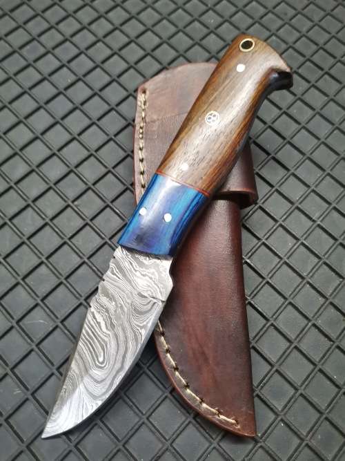 HANDMADE DAMASCUS STEEL HUNTING KNIFE