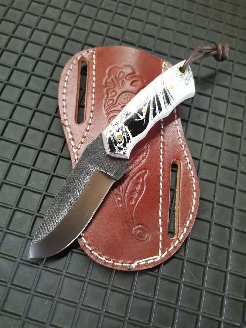 HANDMADE FILE STEEL SKINNING KNIFE