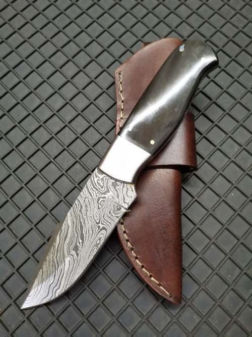 HANDMADE DAMASCUS STEEL HUNTING KNIFE