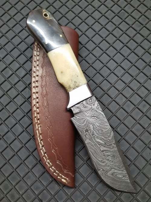HANDMADE DAMASCUS STEEL HUNTING KNIFE