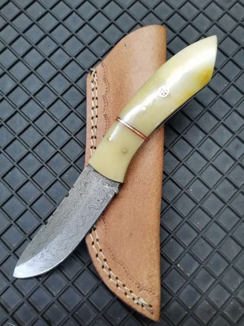 HANDMADE DAMASCUS STEEL HUNTING KNIFE