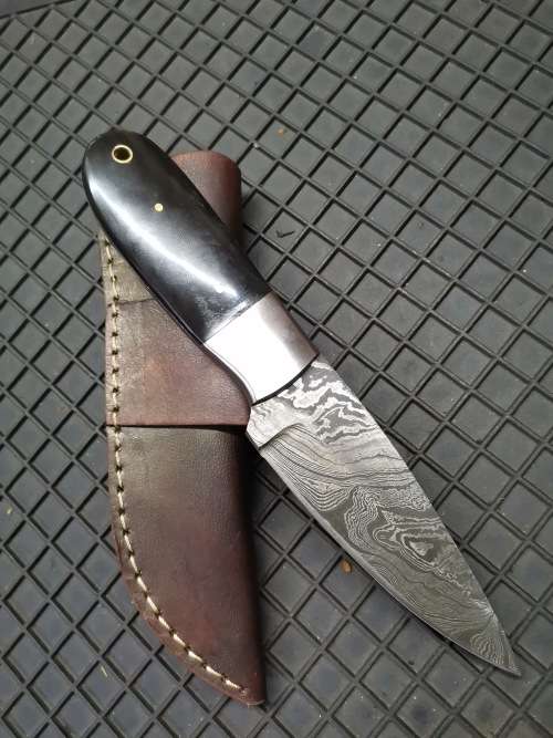 HANDMADE DAMASCUS STEEL HUNTING KNIFE