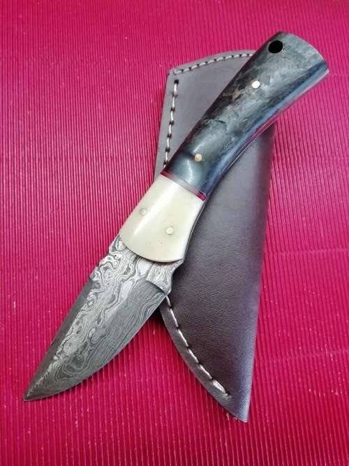 HANDMADE DAMASCUS STEEL HUNTING KNIFE !!!