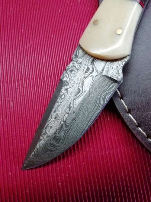 HANDMADE DAMASCUS STEEL HUNTING KNIFE !!!