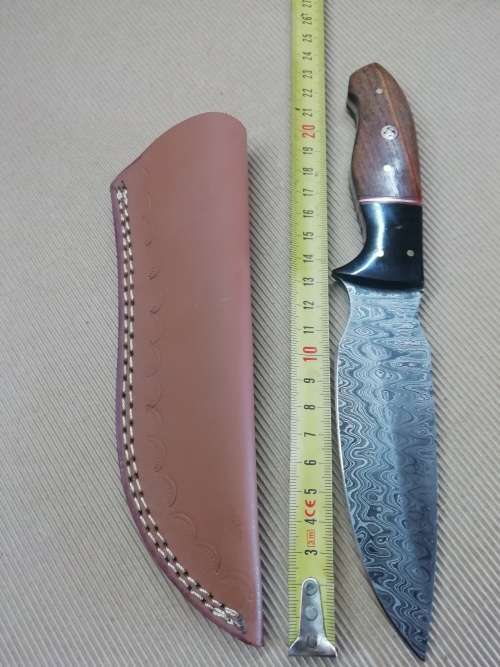 HANDMADE DAMASCUS STEEL HUNTING KNIFE !!!