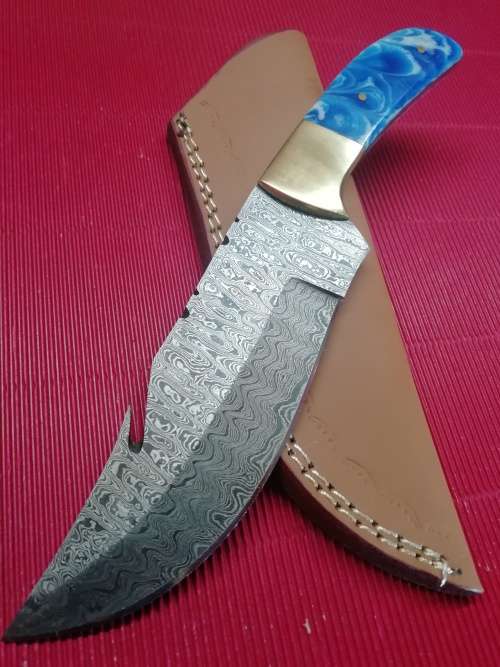 HANDMADE DAMASCUS STEEL HUNTING KNIFE !!!