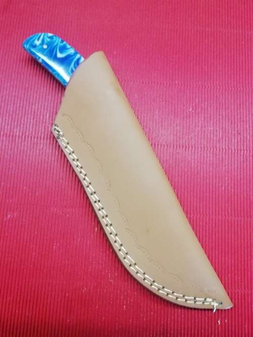 HANDMADE DAMASCUS STEEL HUNTING KNIFE !!!