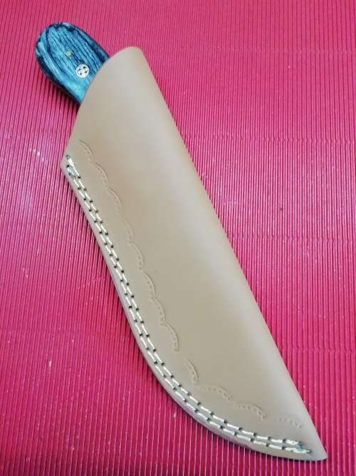 HANDMADE DAMASCUS STEEL HUNTING KNIFE !!!