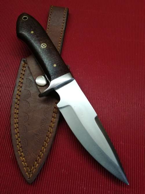 HANDMADE STAINLESS STEEL HUNTING KNIFE !!!