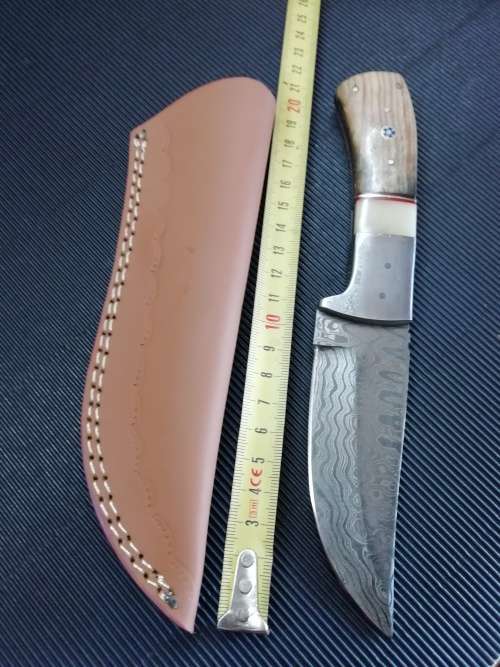 HANDMADE DAMASCUS STEEL HUNTING KNIFE !!!