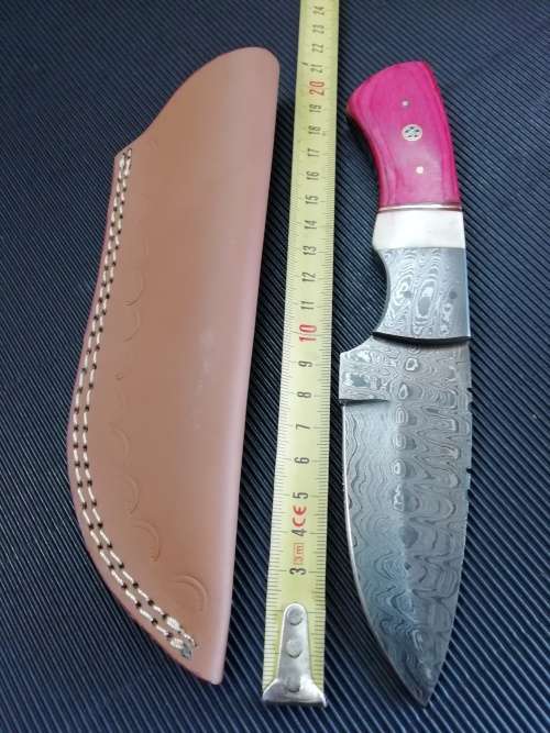 HANDMADE DAMASCUS STEEL HUNTING KNIFE !!!