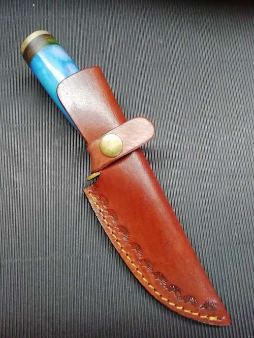 HANDMADE DAMASCUS STEEL HUNTING KNIFE !!!